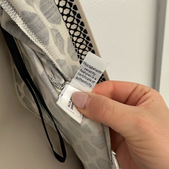 Diane Von Furstenberg Tallulah Silk Wrap Black & White Geometric Dress - Picture 12 of 16